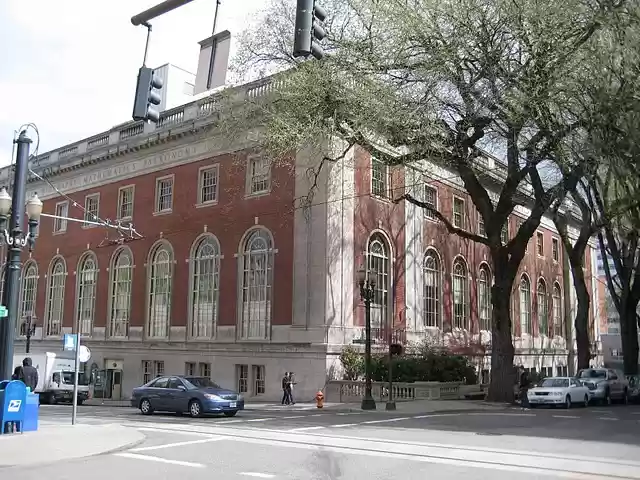 Rear side of the Portland Library